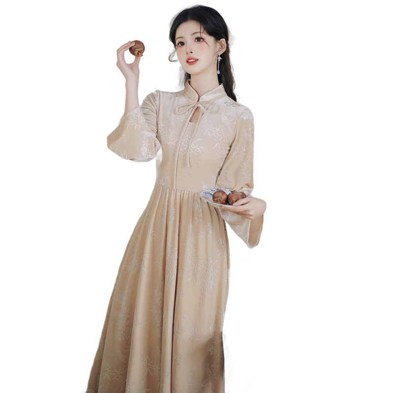 Retro Velvet Textured Modified Qipao Dress - Style 8175a1 - Image 5