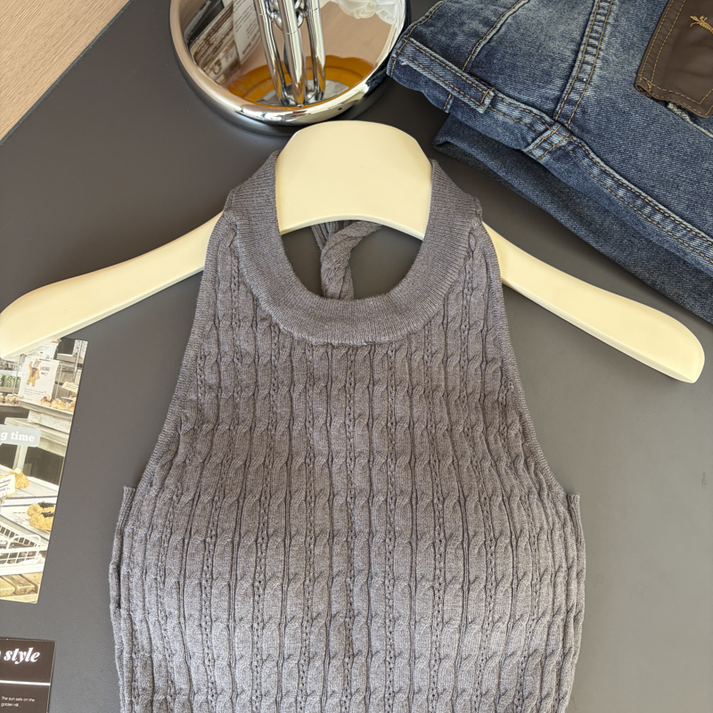 Solid Color Halter Tank Top with Chest Pads Sleeveless Women's Layering Top 2026 Fall - Image 3