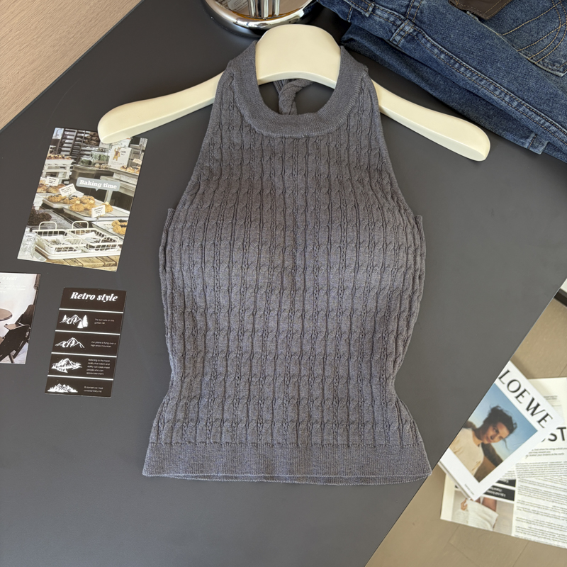 Solid Color Halter Tank Top with Chest Pads Sleeveless Women's Layering Top 2026 Fall - Image 4