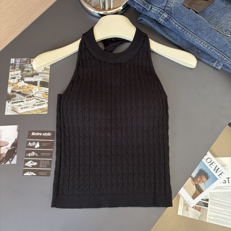 Solid Color Halter Tank Top with Chest Pads Sleeveless Women's Layering Top 2026 Fall - Image 5