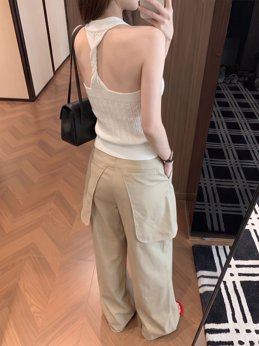 Solid Color Halter Tank Top with Chest Pads Sleeveless Women's Top 2026 Fall