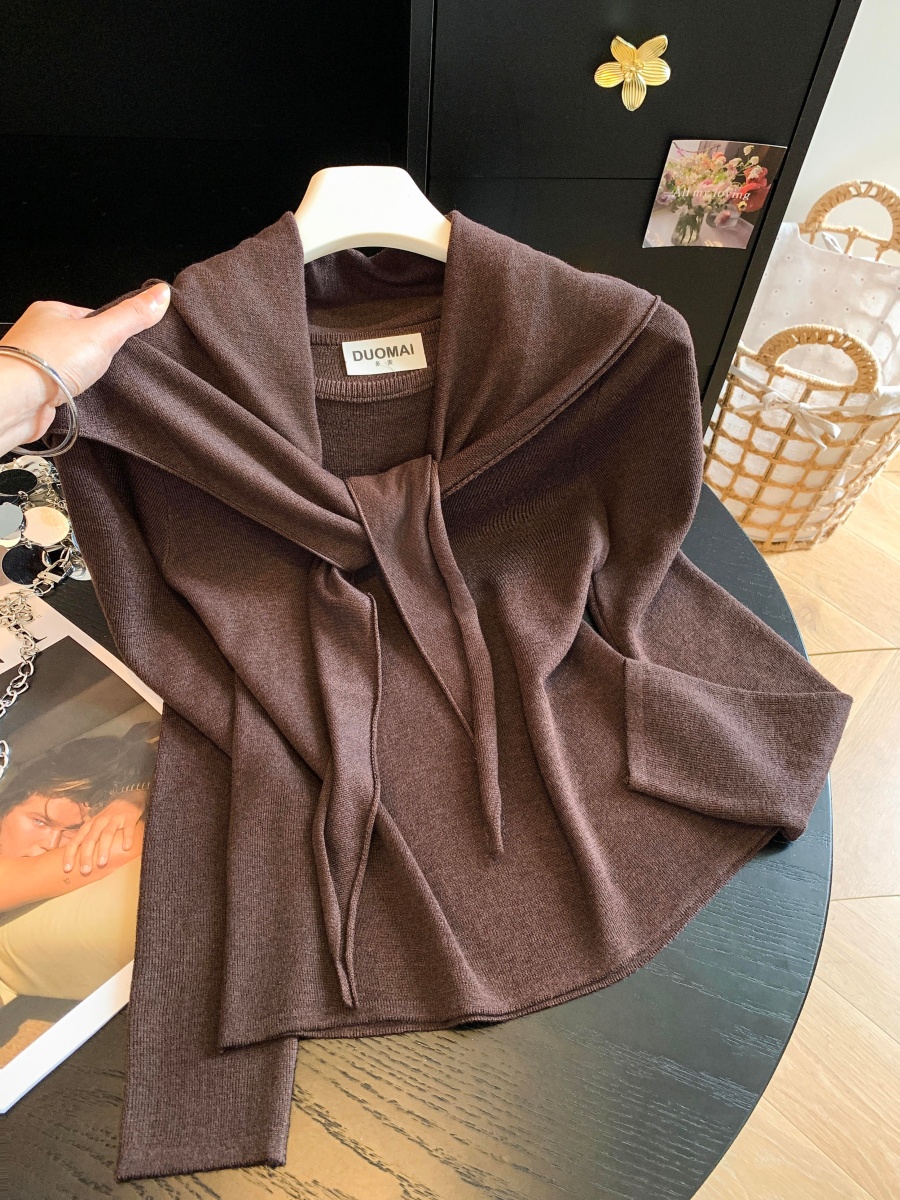 Two-Piece Knit Sweater Set with Shawl in Off-White or Brown